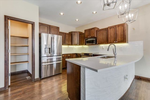 2726 N Woodridge, Wichita, KS 67226