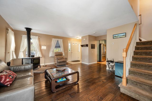 72 Grey Meadow Drive, Burlington, VT 05408