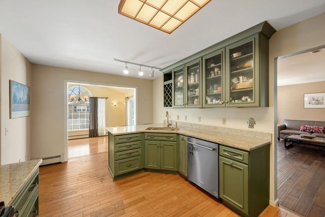 72 Grey Meadow Drive, Burlington, VT 05408