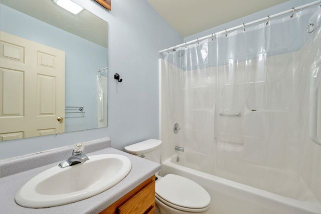 72 Grey Meadow Drive, Burlington, VT 05408