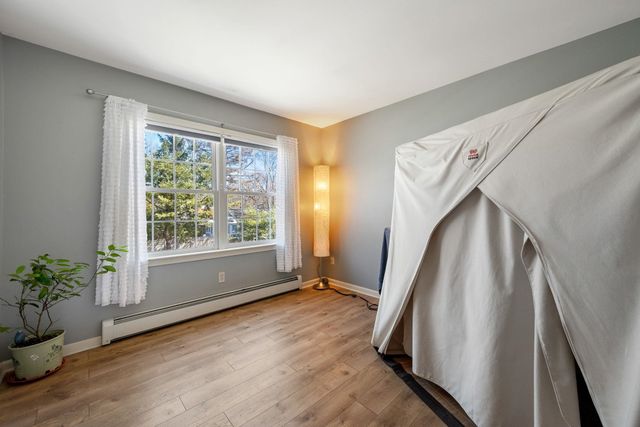 72 Grey Meadow Drive, Burlington, VT 05408