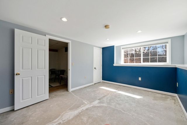 72 Grey Meadow Drive, Burlington, VT 05408