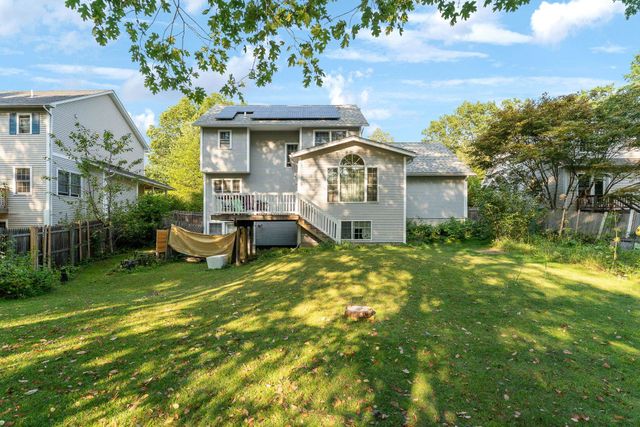72 Grey Meadow Drive, Burlington, VT 05408