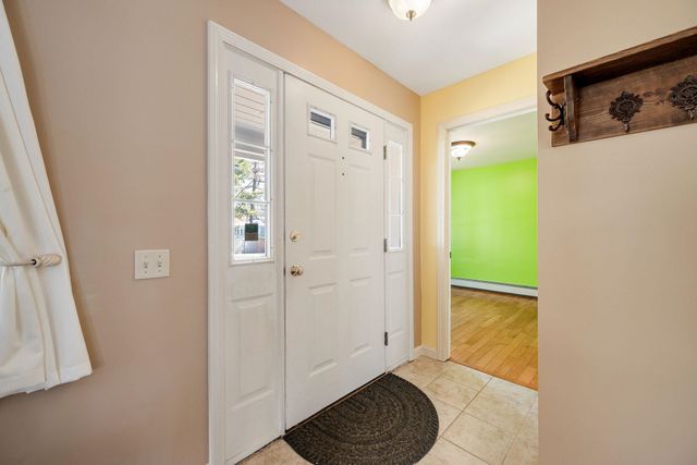 72 Grey Meadow Drive, Burlington, VT 05408