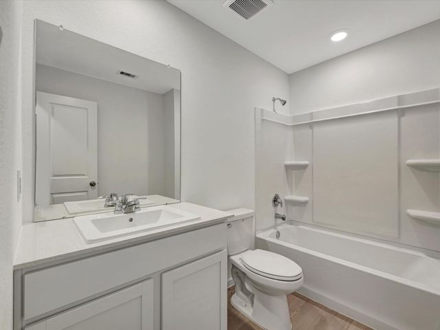 2207 Graycliff Estate Lane, League City, TX 77573