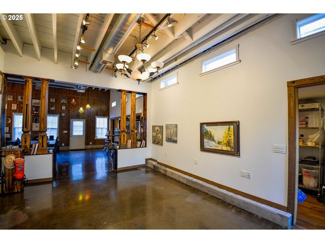 49215 HIGHWAY 30, Westport, OR 97016