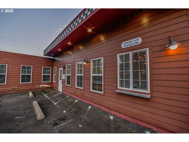 49215 HIGHWAY 30, Westport, OR 97016