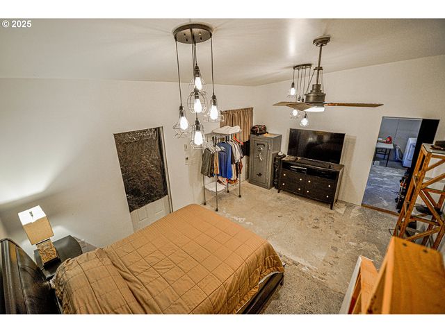 49215 HIGHWAY 30, Westport, OR 97016