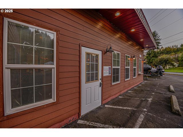 49215 HIGHWAY 30, Westport, OR 97016