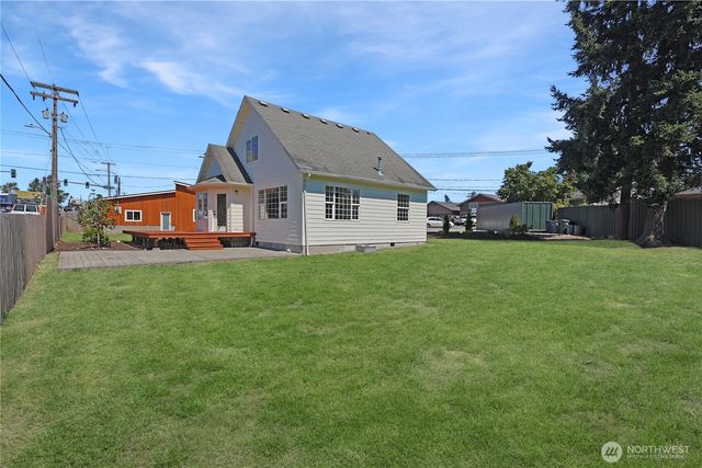 3618 Chrisella Road E, Edgewood, WA 98372