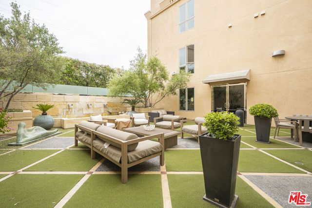 1318 Roxbury Drive 219, Los Angeles, CA 90035