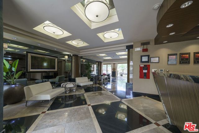 1318 Roxbury Drive 219, Los Angeles, CA 90035