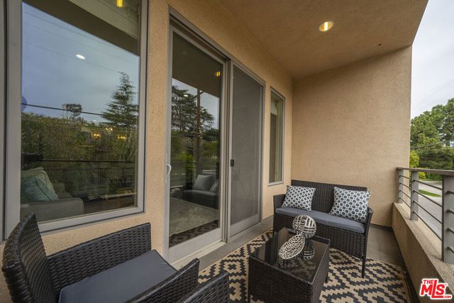 1318 Roxbury Drive 219, Los Angeles, CA 90035