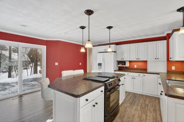 3195 W Danbury Drive, Janesville, WI 53546