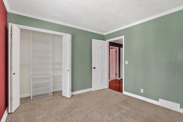 3195 W Danbury Drive, Janesville, WI 53546