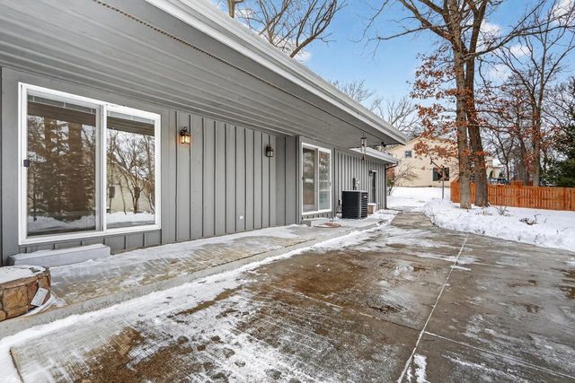 3195 W Danbury Drive, Janesville, WI 53546