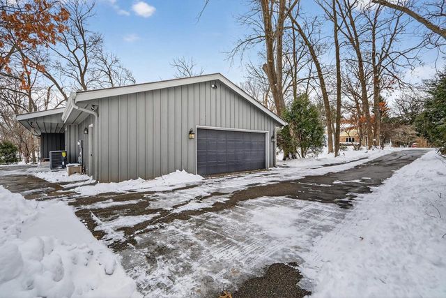 3195 W Danbury Drive, Janesville, WI 53546