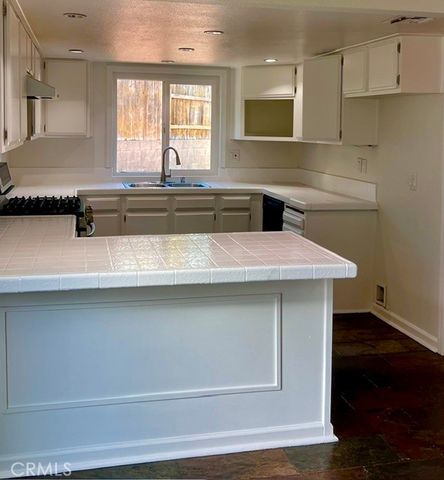 978 Modjeska, Costa Mesa, CA 92627