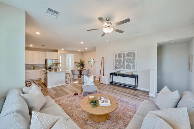 4029 Dover St, West Sacramento, CA 95691