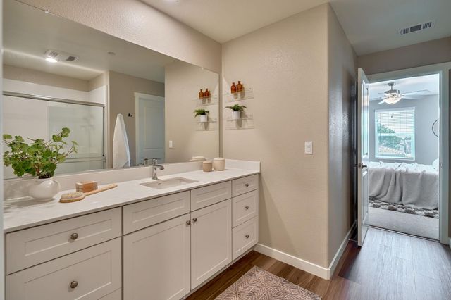 4029 Dover St, West Sacramento, CA 95691
