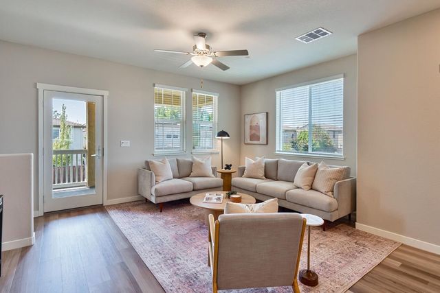 4029 Dover St, West Sacramento, CA 95691