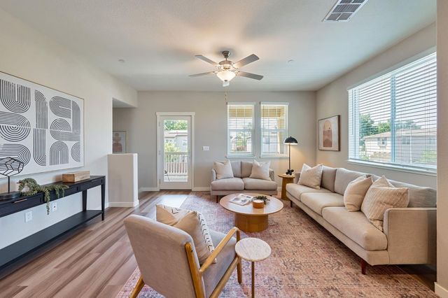 4029 Dover St, West Sacramento, CA 95691