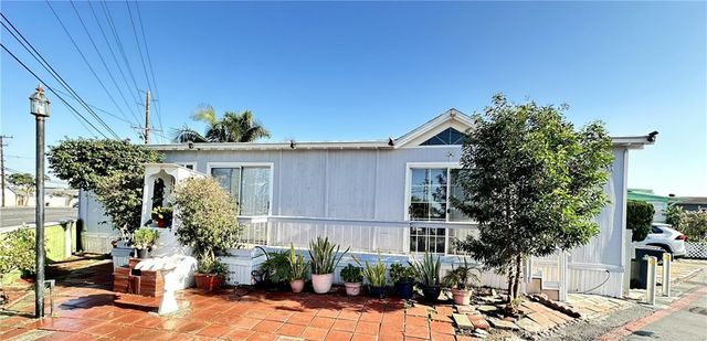 5002 W McFadden Ave Spc 81, Santa Ana, CA 92704