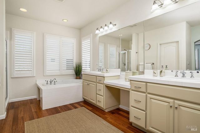 32 Brookline Dr, Novato, CA 94949