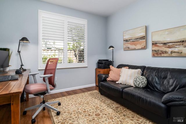 32 Brookline Dr, Novato, CA 94949