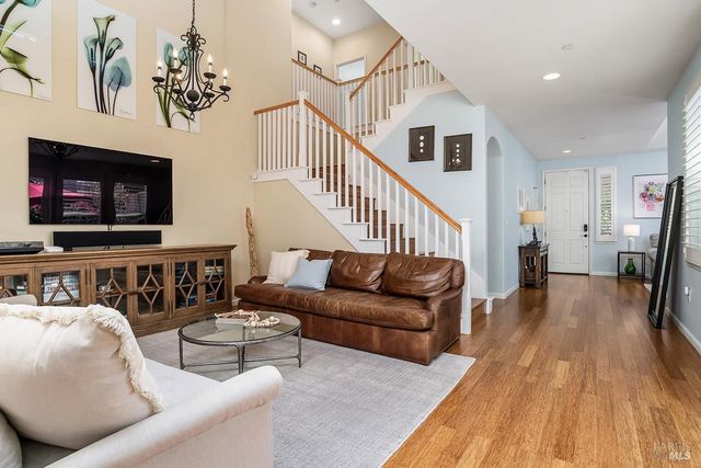 32 Brookline Dr, Novato, CA 94949