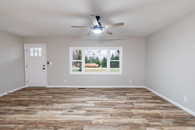 2693 S 400 E Road, Marion, IN 46953