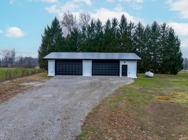 2693 S 400 E Road, Marion, IN 46953