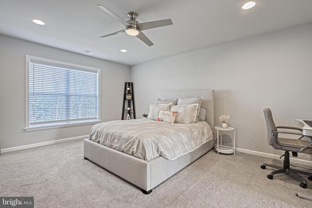 86 HOKE FARM WAY, Mechanicsburg, PA 17050