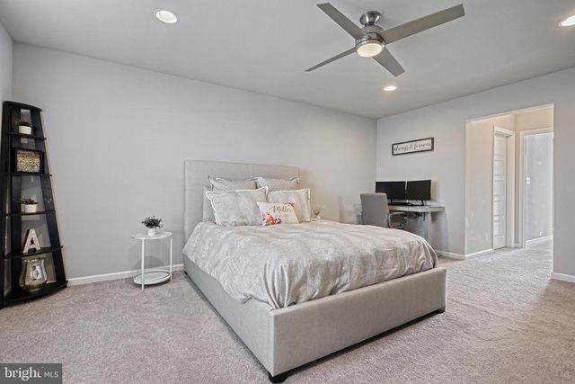 86 HOKE FARM WAY, Mechanicsburg, PA 17050