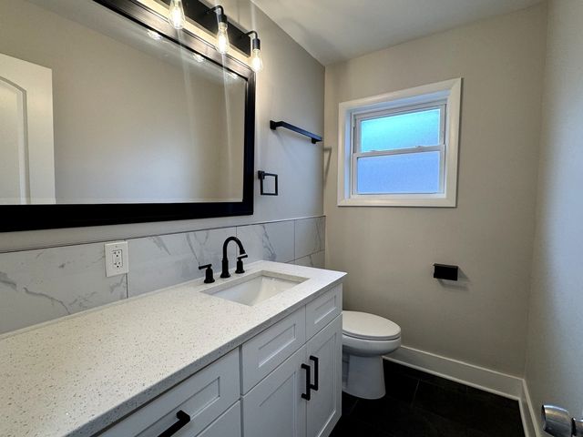 1215 Balmoral Avenue 2, Westchester, IL 60154
