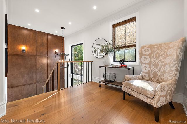 2438 Evergreen Drive, Royal Oak, MI 48073