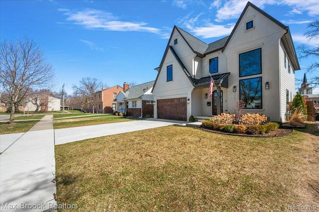 2438 Evergreen Drive, Royal Oak, MI 48073