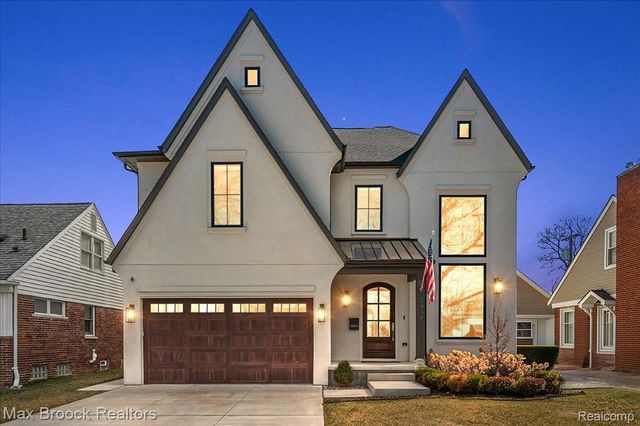 2438 Evergreen Drive, Royal Oak, MI 48073