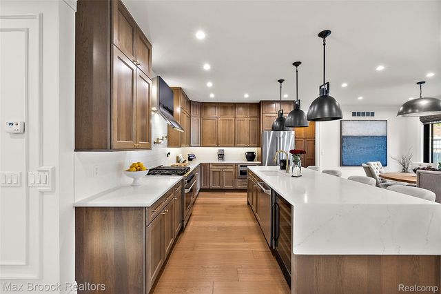 2438 Evergreen Drive, Royal Oak, MI 48073