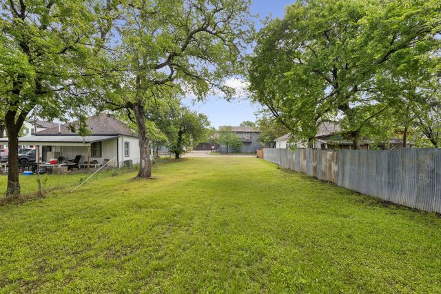 311 N Patton Avenue, Dallas, TX 75203