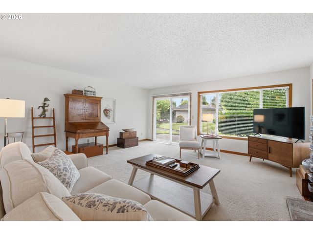 7465 Sw DOWNS POST Rd, Wilsonville, OR 97070