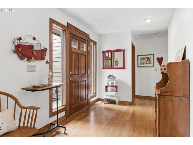 7465 Sw DOWNS POST Rd, Wilsonville, OR 97070
