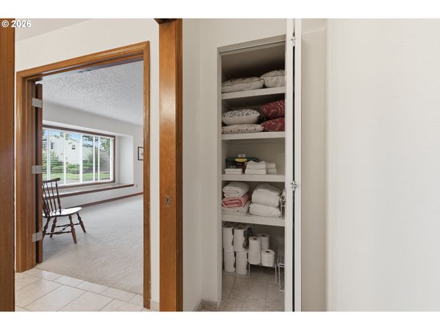 7465 Sw DOWNS POST Rd, Wilsonville, OR 97070