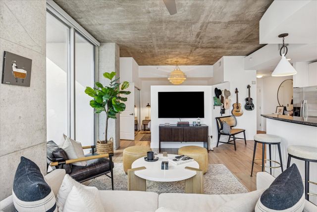 360 Nueces ST 1001, Austin, TX 78701