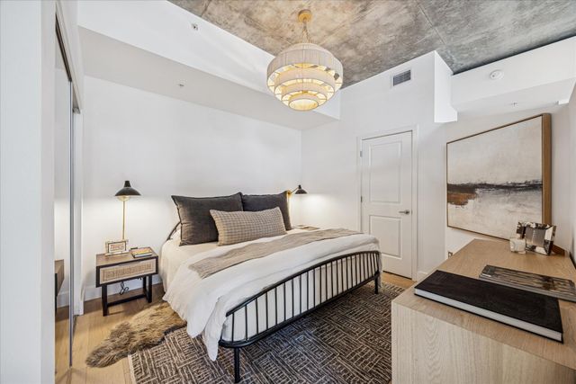 360 Nueces ST 1001, Austin, TX 78701