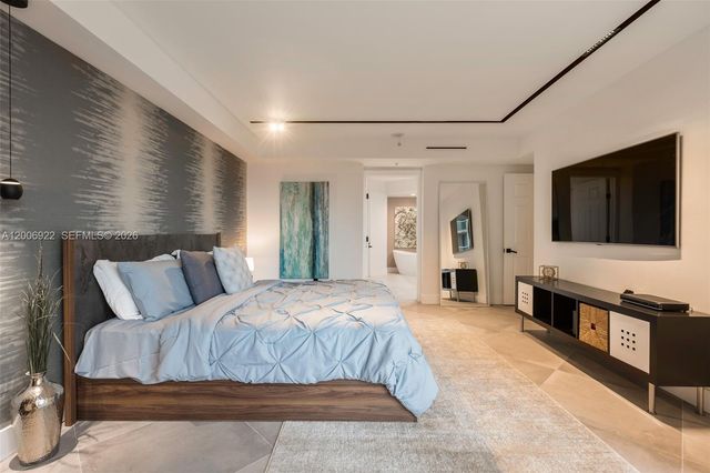 3370 Hidden Bay Drive 409, Aventura, FL 33180
