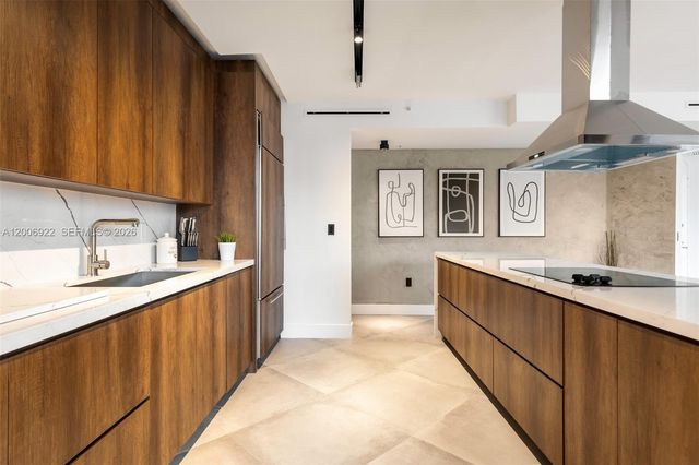 3370 Hidden Bay Drive 409, Aventura, FL 33180