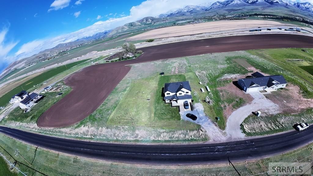 Image 12 of property listing at 3607 S Parkinson Road, Franklin, ID 83237