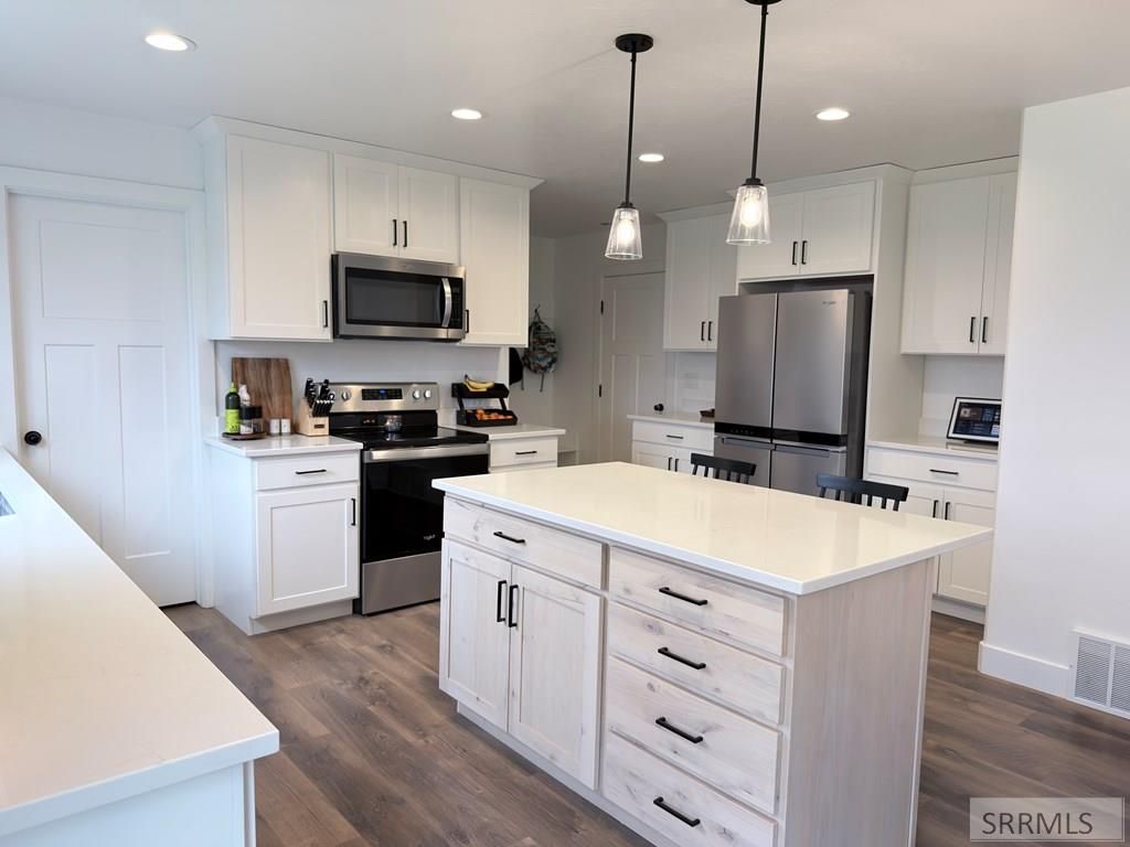 Image 3 of property listing at 3607 S Parkinson Road, Franklin, ID 83237