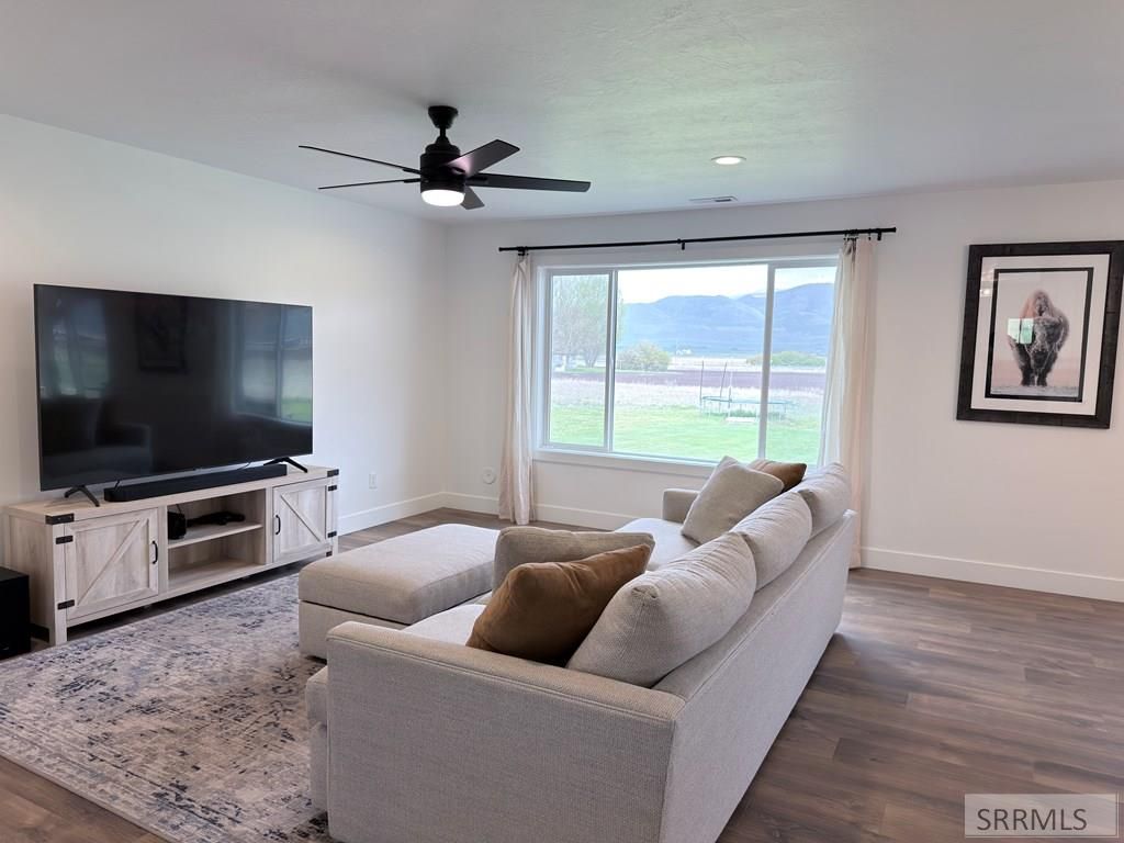 Image 9 of property listing at 3607 S Parkinson Road, Franklin, ID 83237